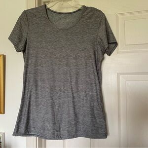 32 degrees ladies short sleeve scoop neck gray tee